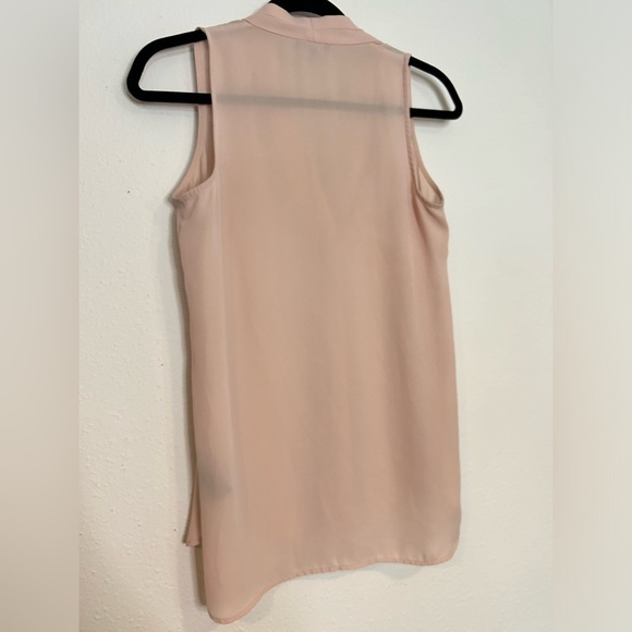 Vince Camuto Pink Sleeveless Blouse Size XS - Picture 3 of 5
